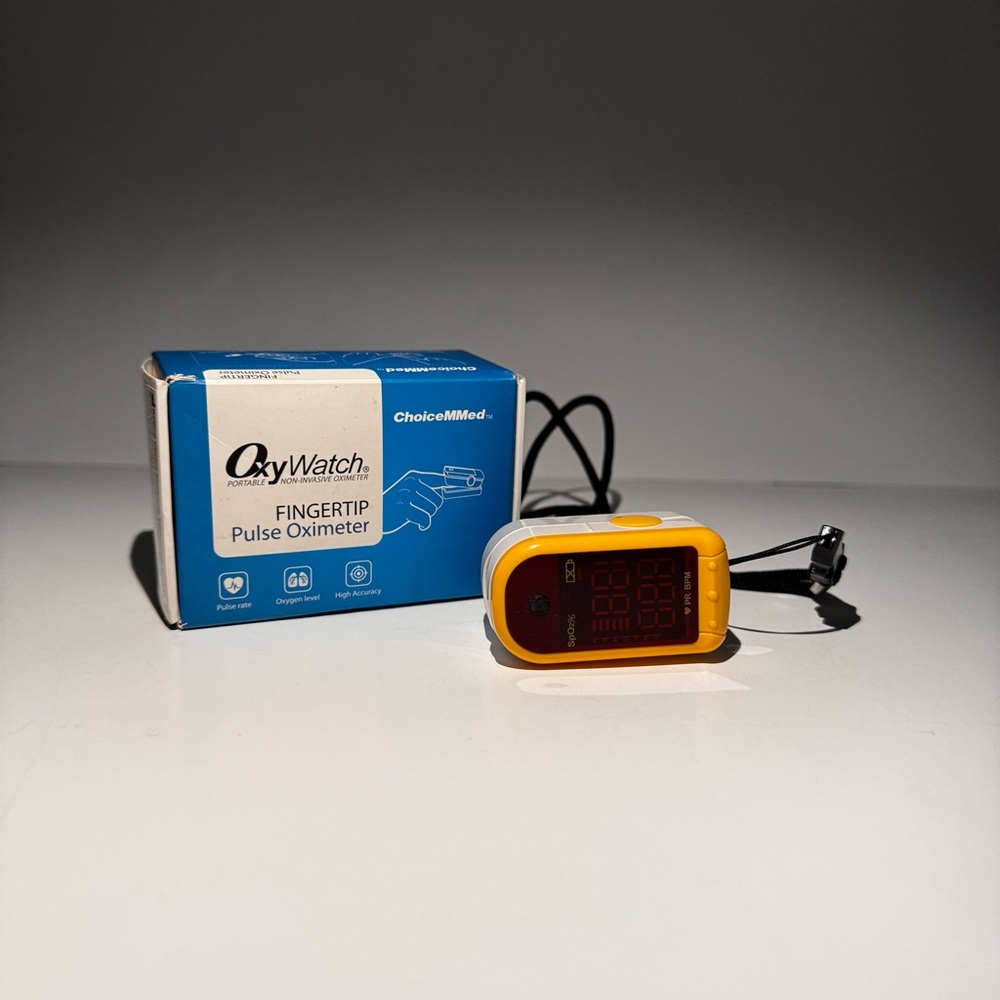 OxyWatch Fingertip Pulse Oximeter - Yellow